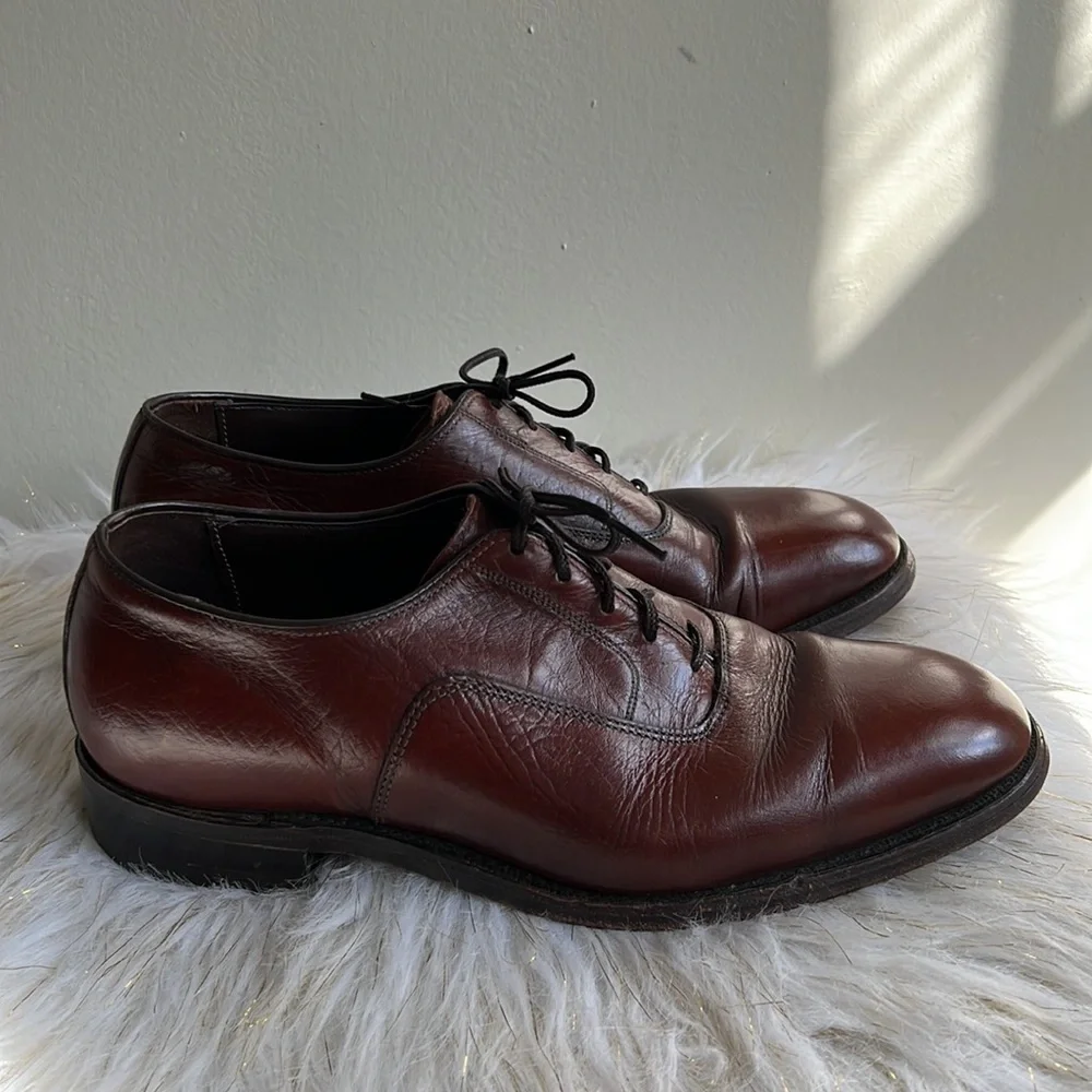 Crown Imperial brown leather shoes 9D